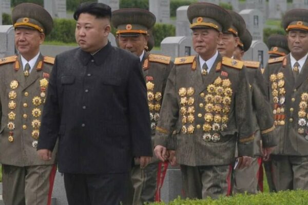 Почему у генералов из Северной Кореи так много наград