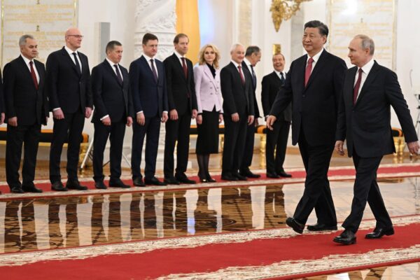 Переговоры Путина и Си Цзиньпина в расширенном составе начались в Кремле