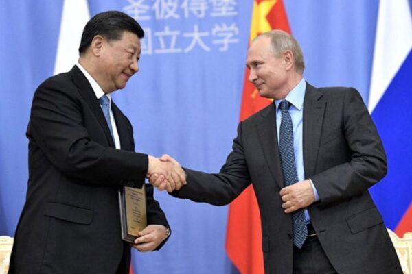 «Россия и Китай в буквальном и переносном смысле строят мосты»