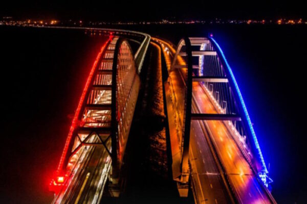 Крымский мост полностью восстановлен досрочно