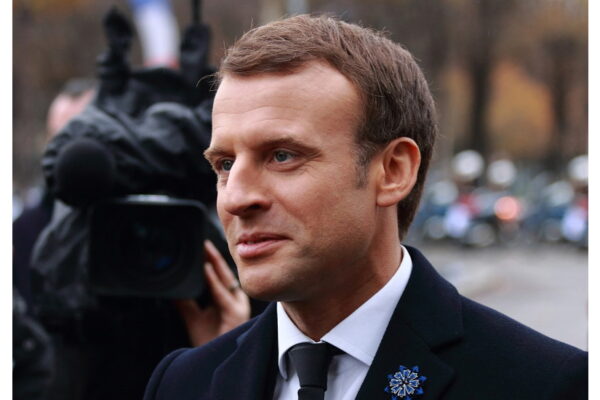 Посол Франции в Нигере находится в заложниках во французском посольстве – Макрон