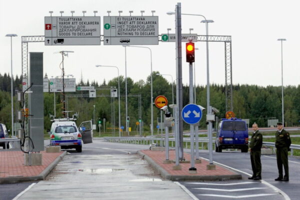 Движение на границе Финляндии и России почти замерло